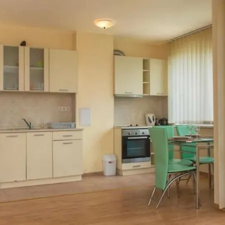 Bela-alex Apartment Rawda